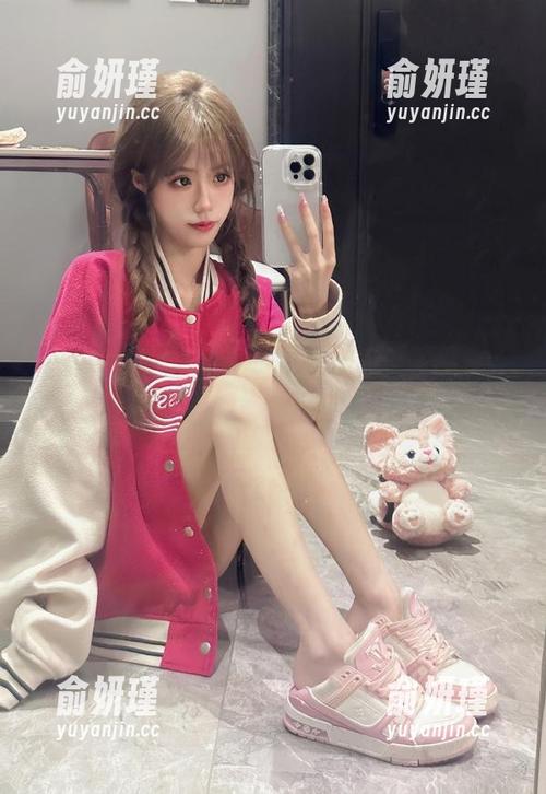 MiMi Chan少女写真合集：每一张都是视觉盛宴，惊艳你的心灵